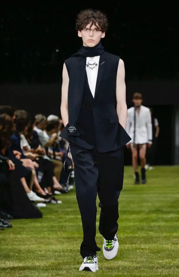 DIOR HOMME HERRAFLAÐAR VORSUMAR 2018 PARIS34