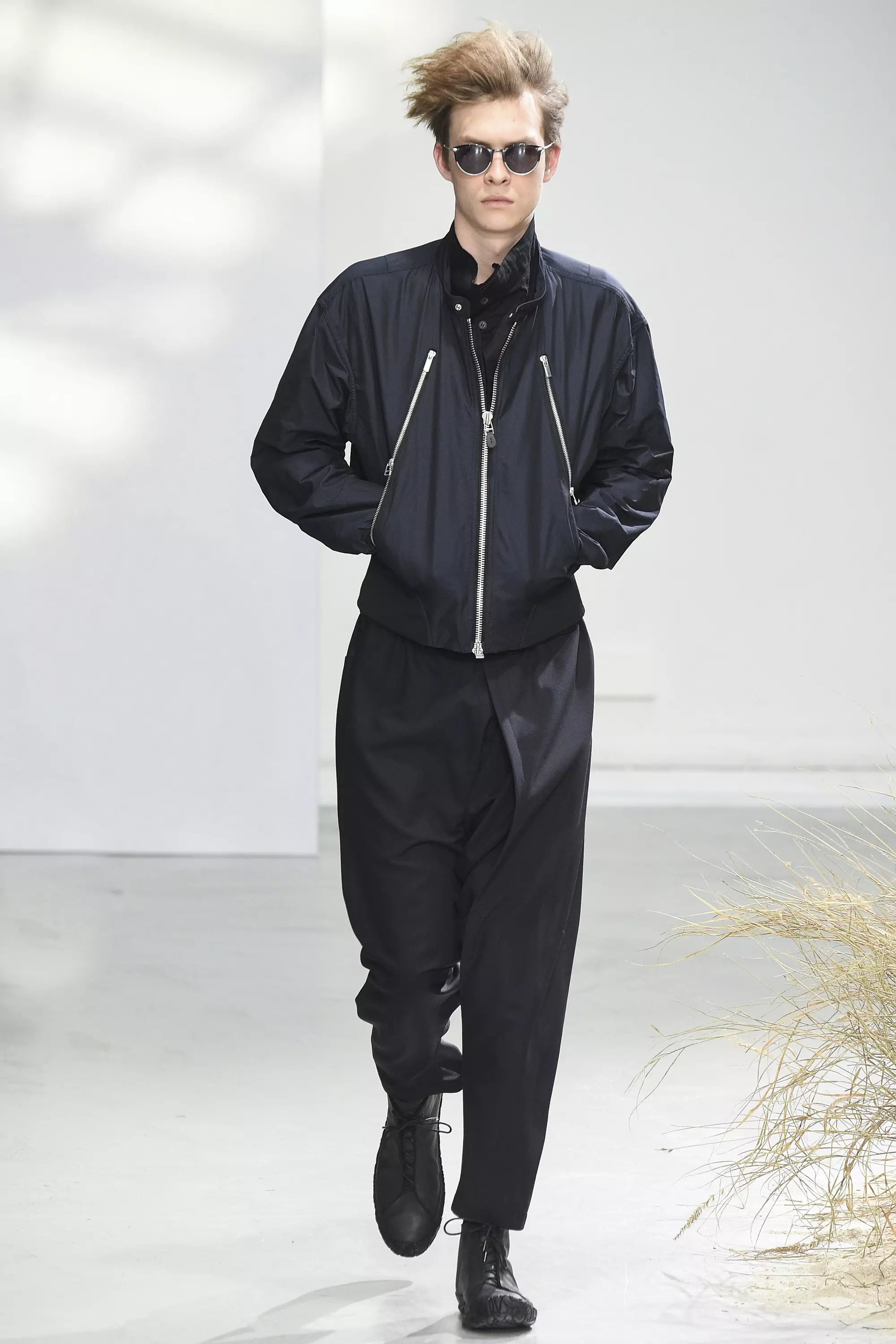 Issey Miyake FW16 Париж (27)