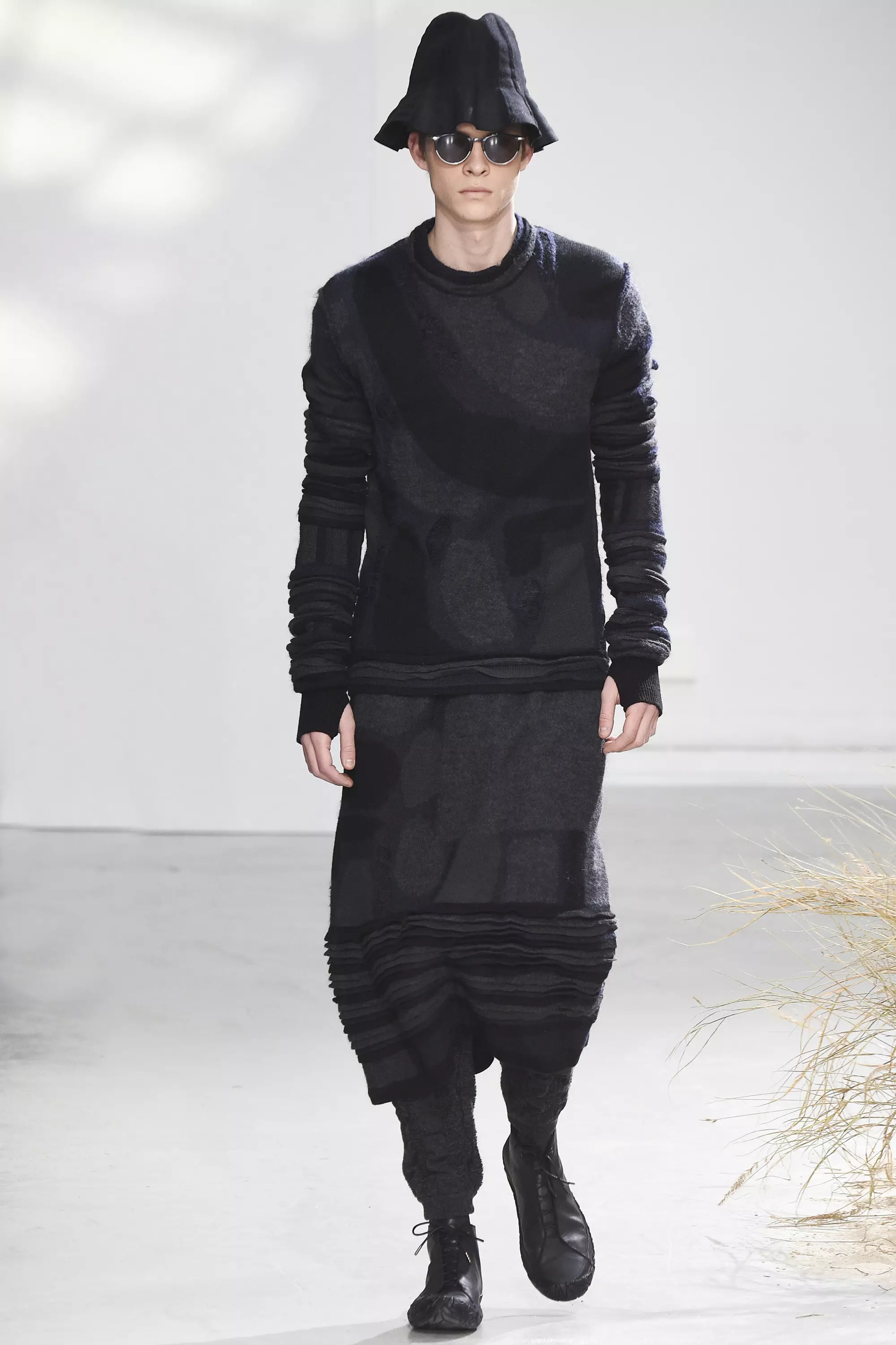 Issey Miyake FW16 Париж (7)