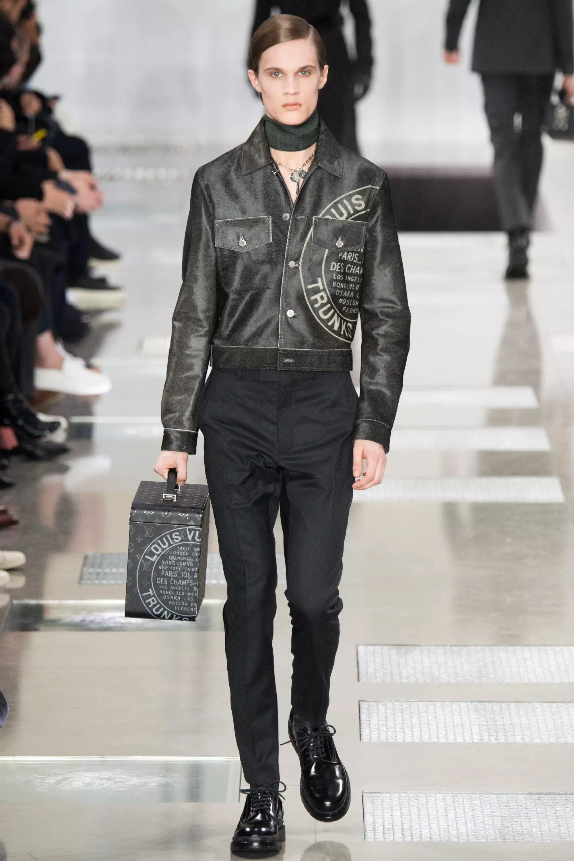 Louis Vuitton FW16 פּאַריז (3)