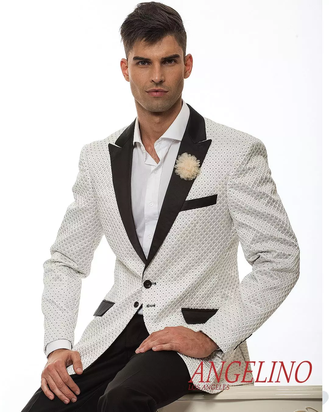 ANGELINO nataon'i Alex Angelino Fashion Suits