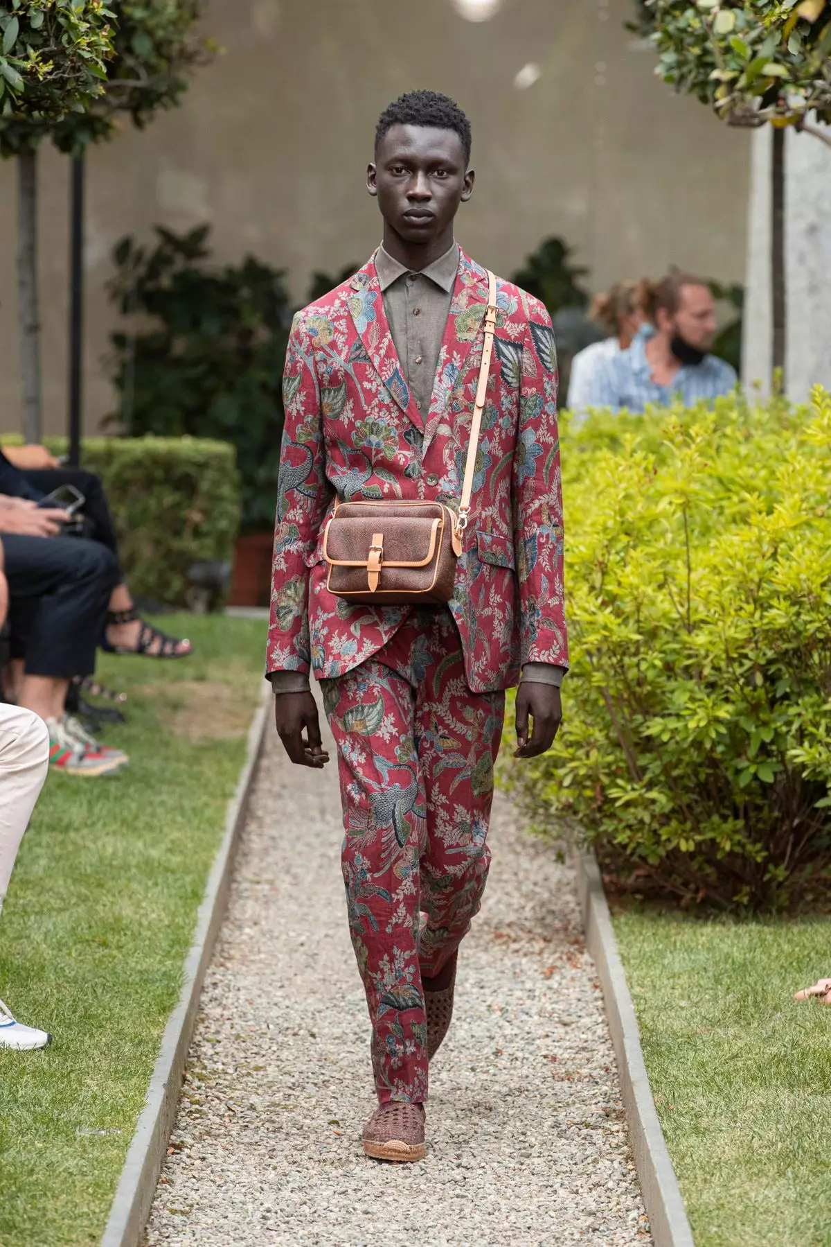 Etro Menswear & Womenswear Spring/Summer 2021 Milan 55227_10