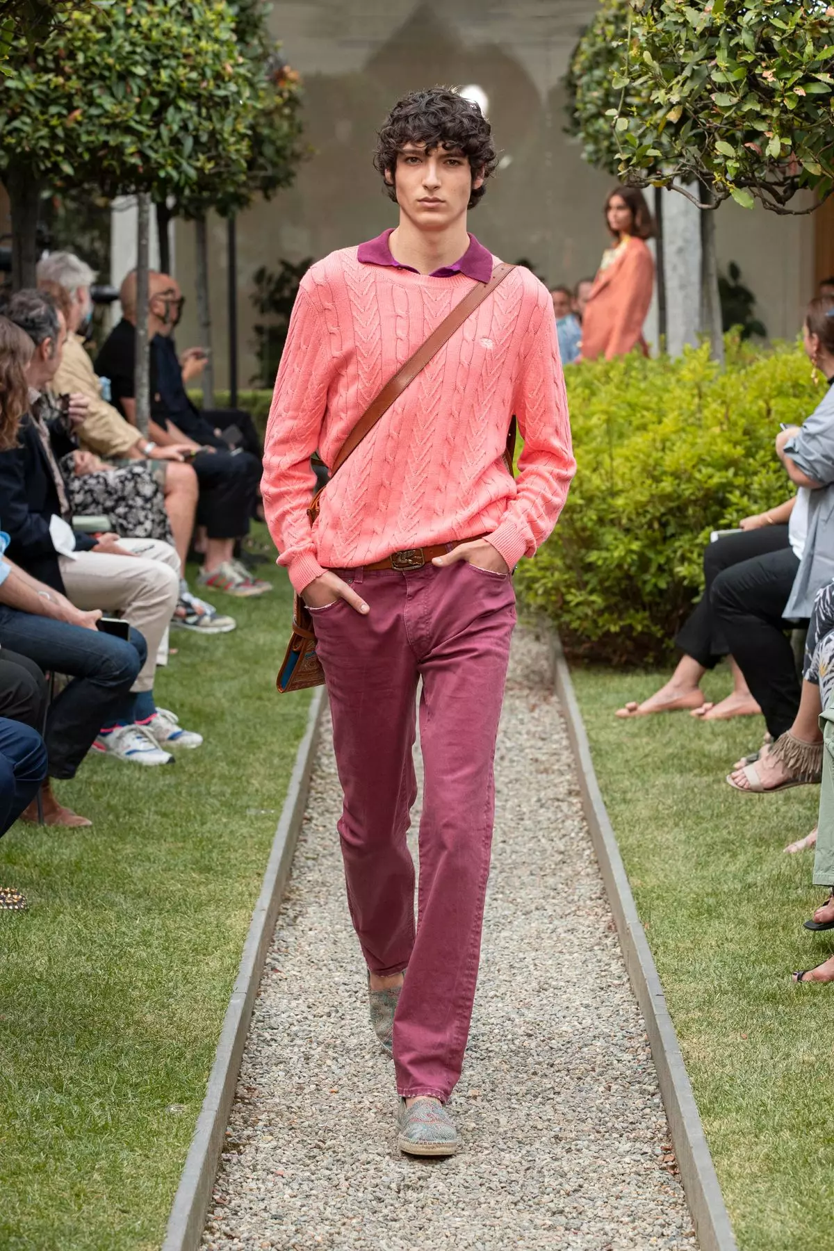 Etro Männer- a Fraekleeder Fréijoer/Summer 2021 Mailand 55227_35