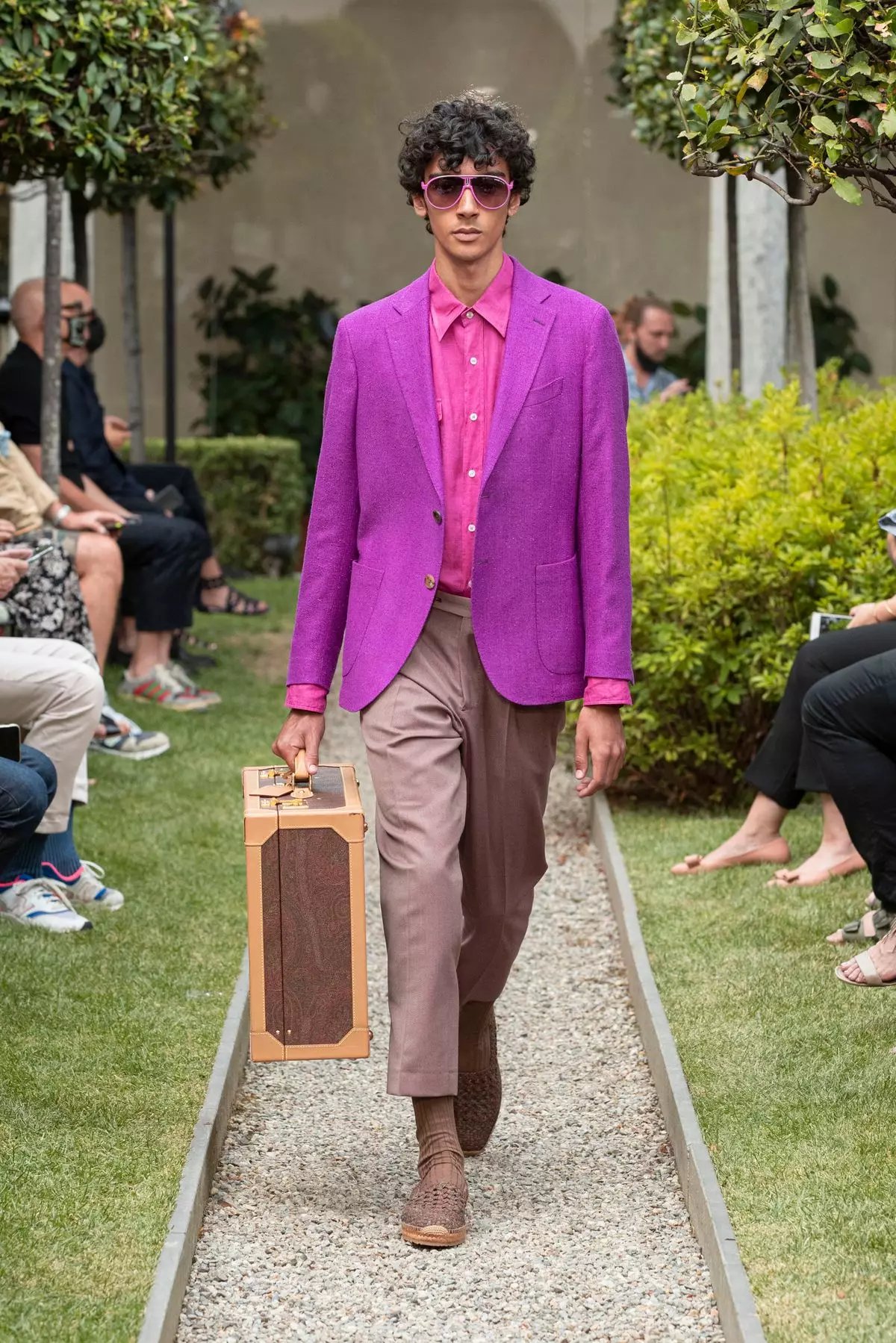 Etro Menswear & Womenswear Earrach / Samhradh 2021 Milan 55227_37