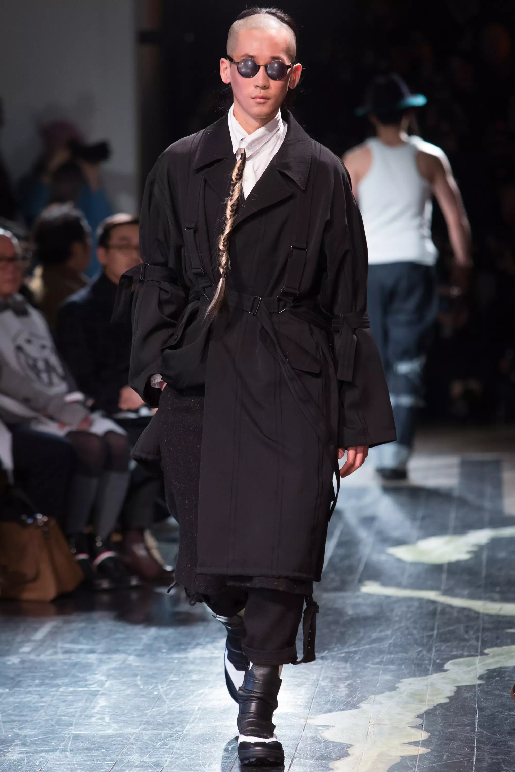 Yohji Yamamoto FW16 Parijs (18)