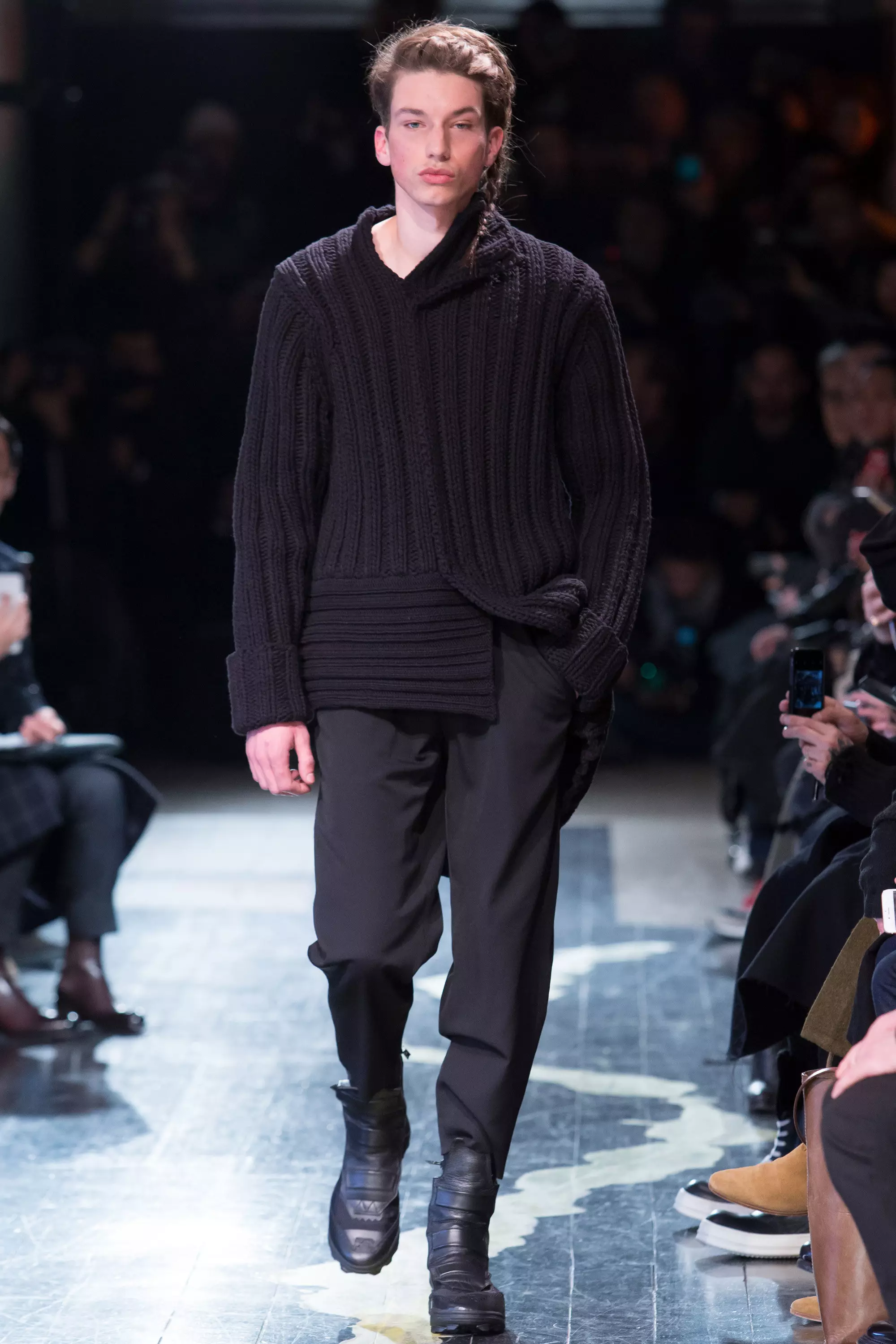 Yohji Yamamoto FW16 Pariz (6)