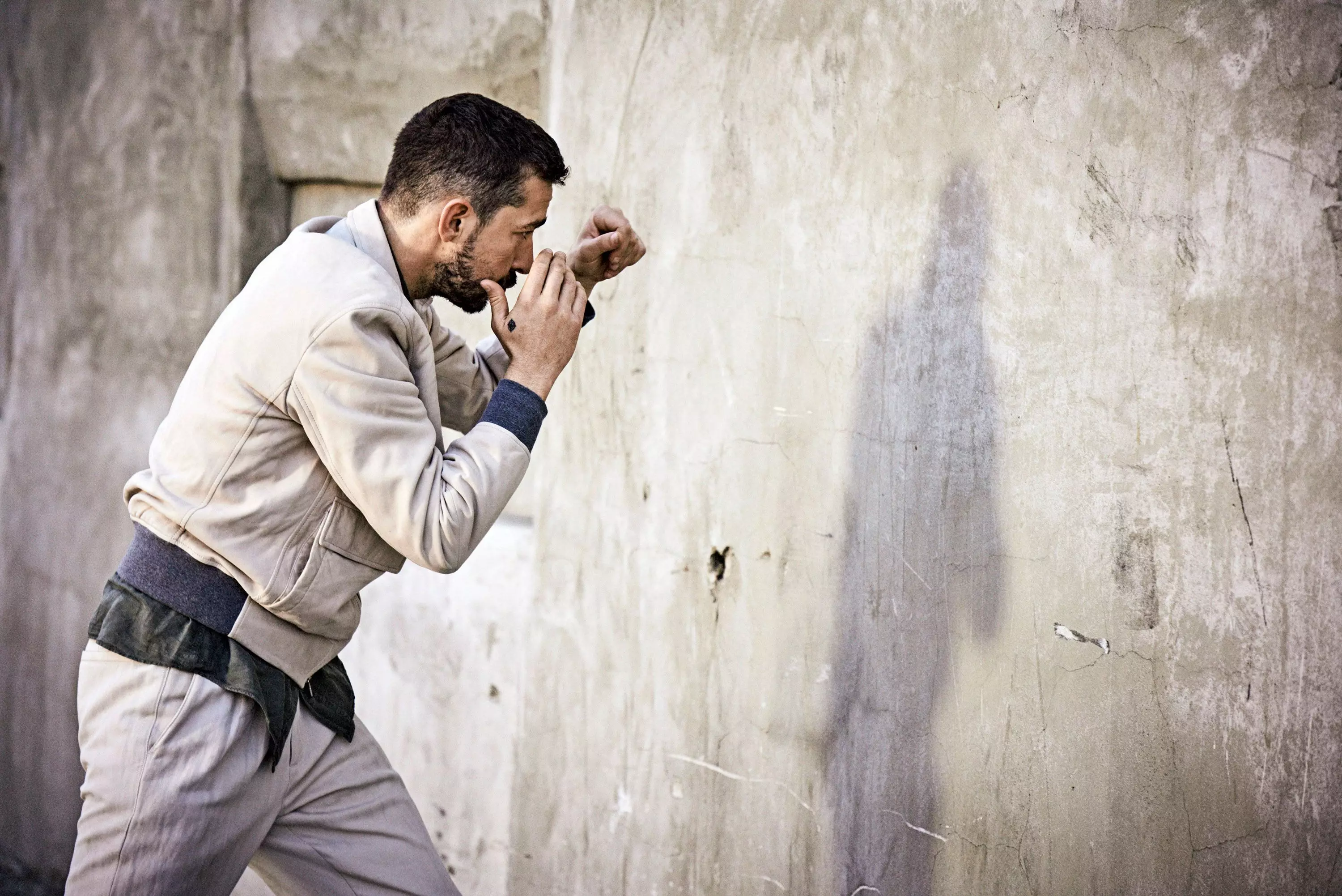 Shia LaBeouf pour Esquire US Magazine d'avril 2018 5551_8