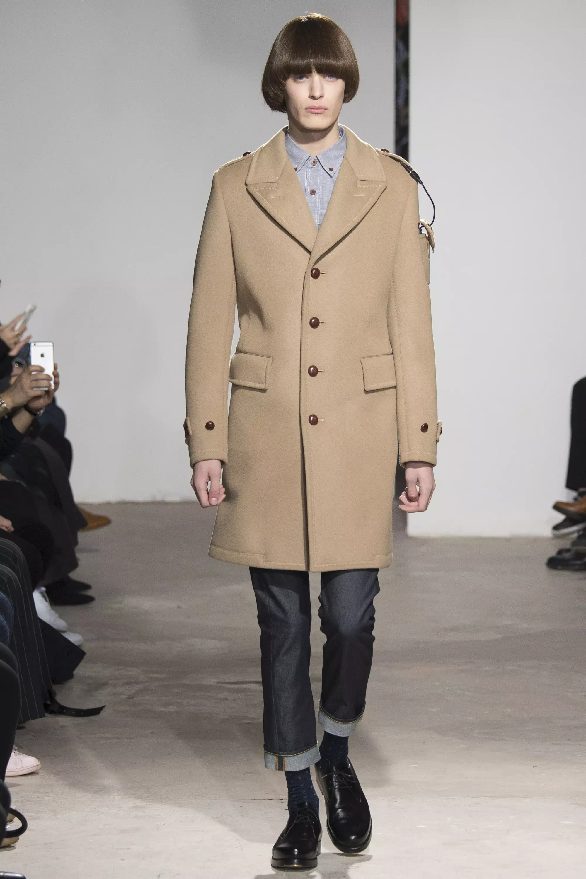 جونيا واتانابي FW16 باريس (41)