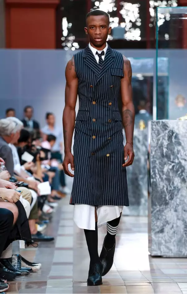 THOM BROWNE MENSWEAR Caij Nplooj Ntoos Hlav 2018 PARIS21