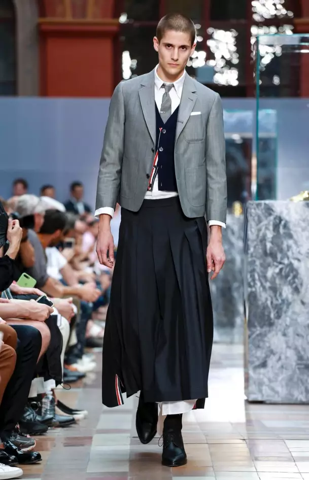 THOM BROWNE BĂRBAȚI PRIMAVARĂ 2018 PARIS46