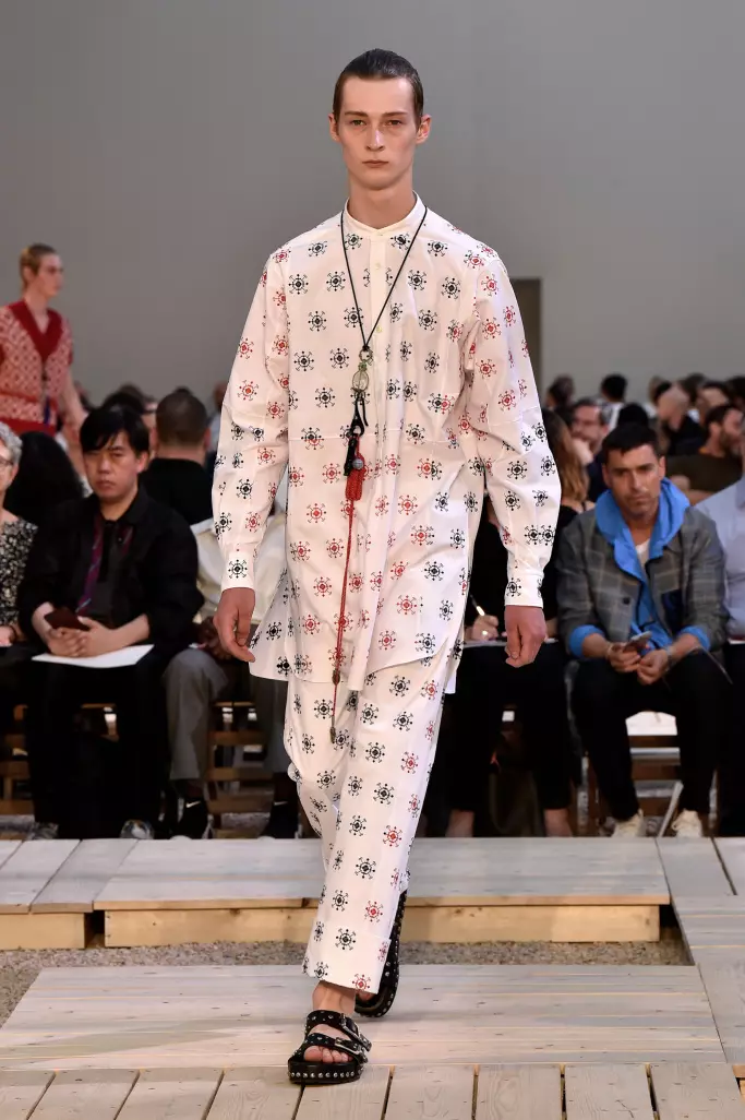 Alexander McQueen Nam mùa xuân 2018