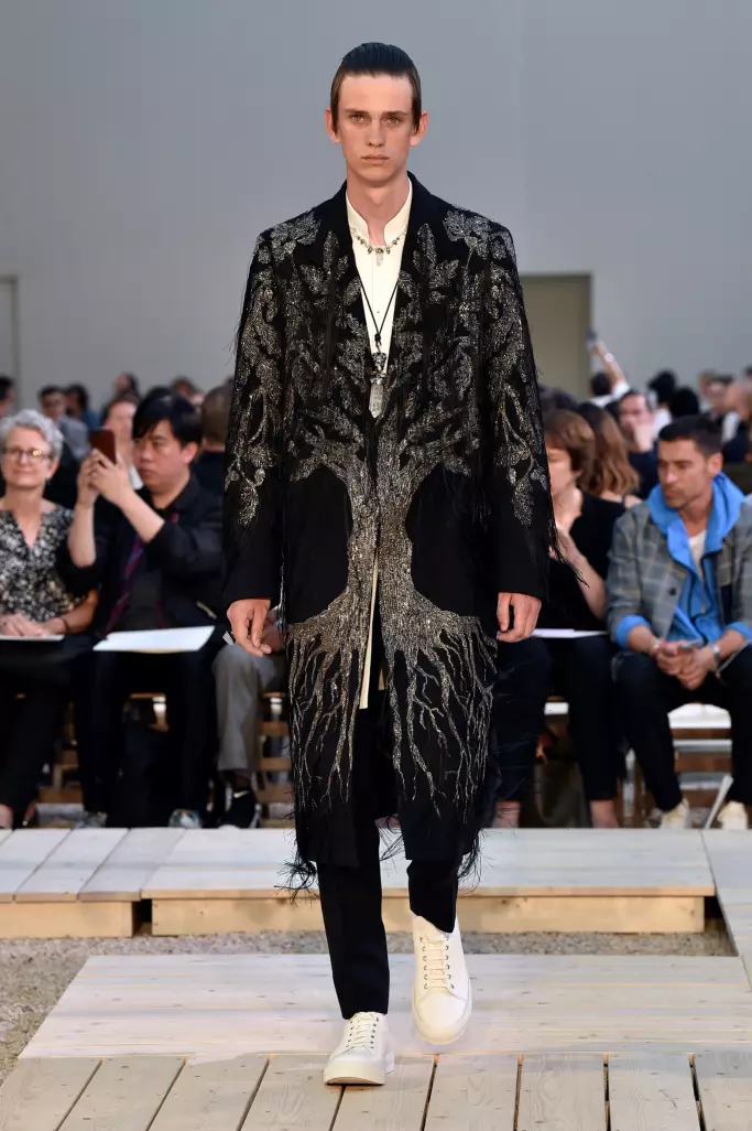 Alexander McQueen herr våren 2018