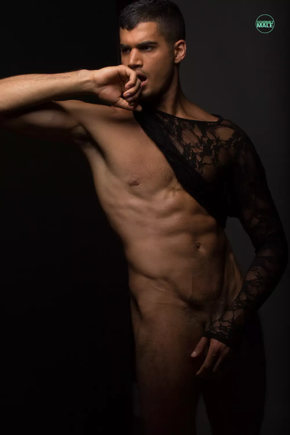 Ariel av G. Kavalero for Fashionably Male10