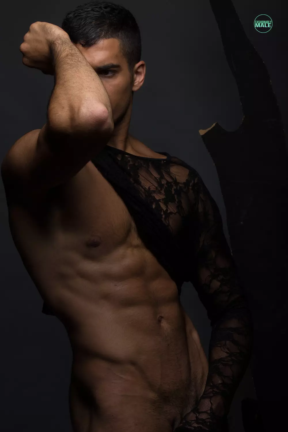 Ariel av G. Kavalero for Fashionably Male9