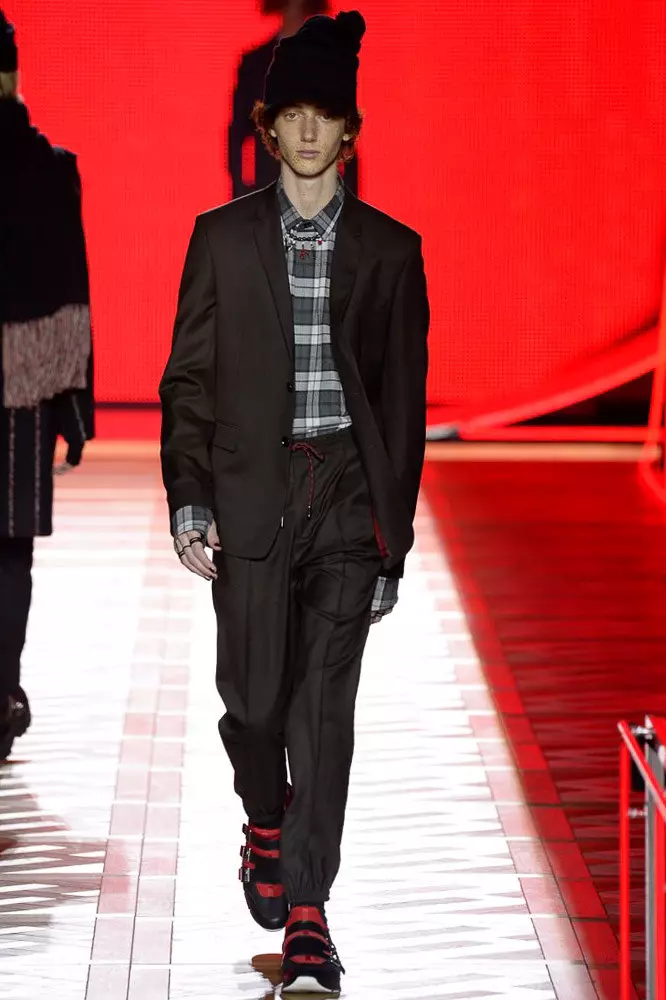 Dior Hommes FW 16 Париж (34)