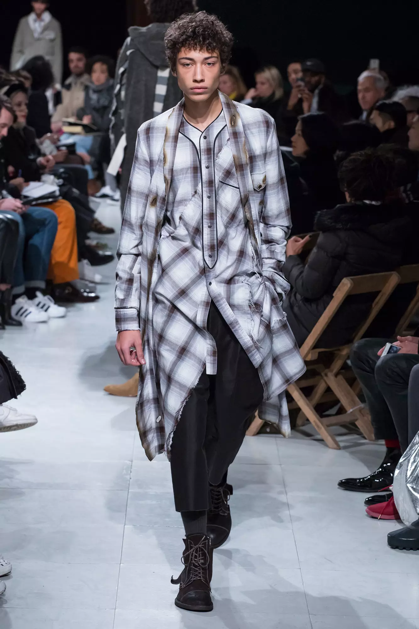 mihara-yasuhiro-menswear-Fall-2016-13