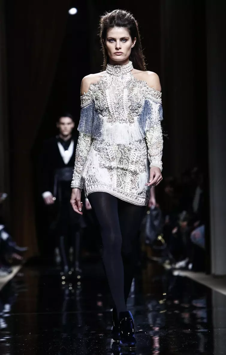 Balmain FW16 París (46)