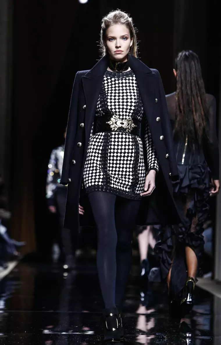 Balmain FW16 París (54)