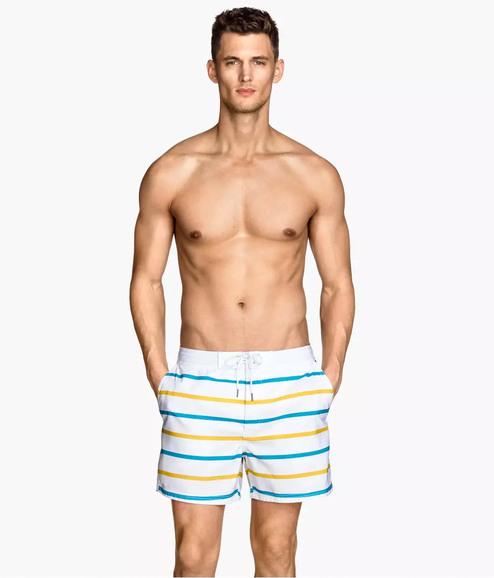 Top model Garrett Neff fronts anyar H&M Underwear jeung Swimwear nembak iklan.