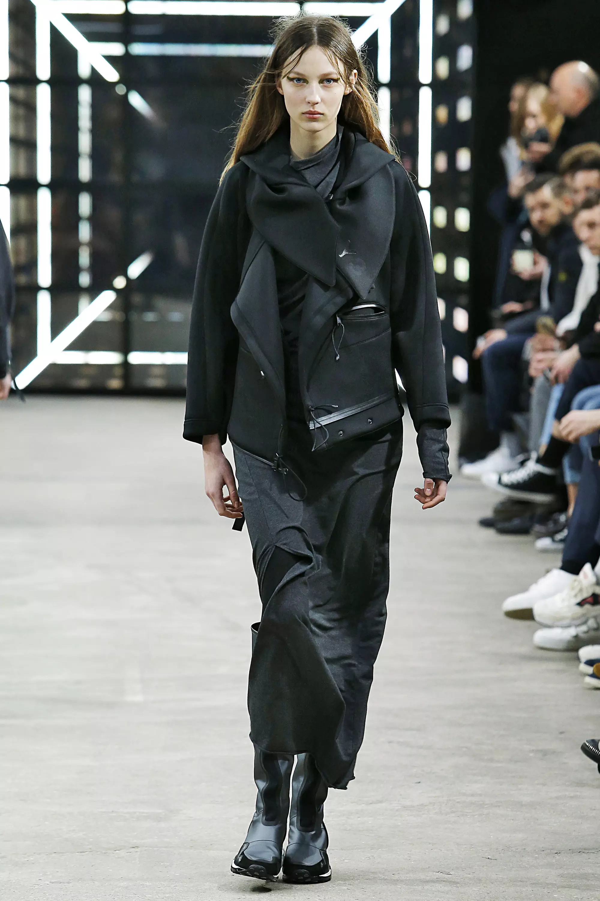 Y3 Paris Menswear Fall Winter 2016 Enero 2016