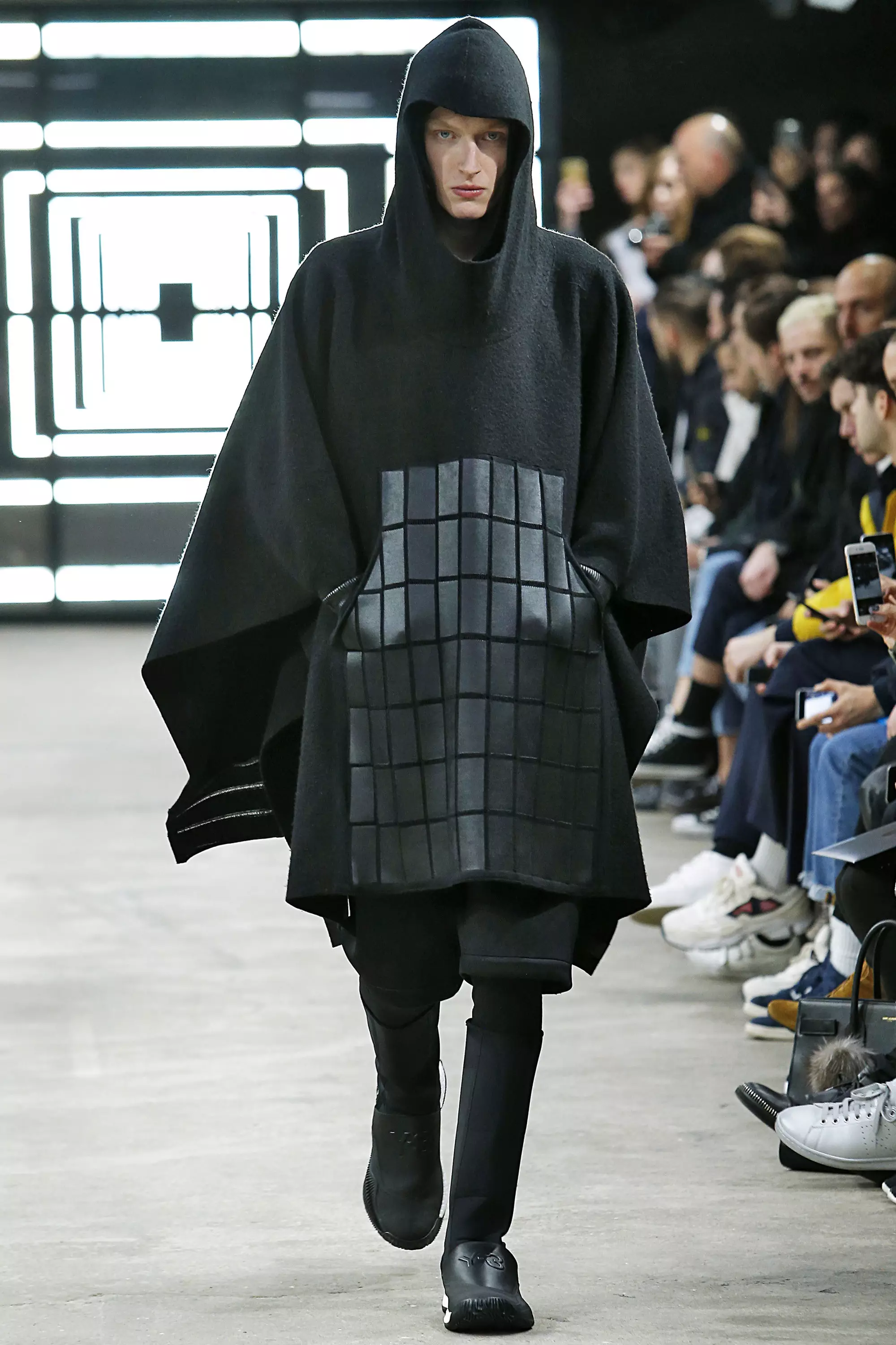 Y3 Paris Menswear Fall Winter 2016 Enero 2016