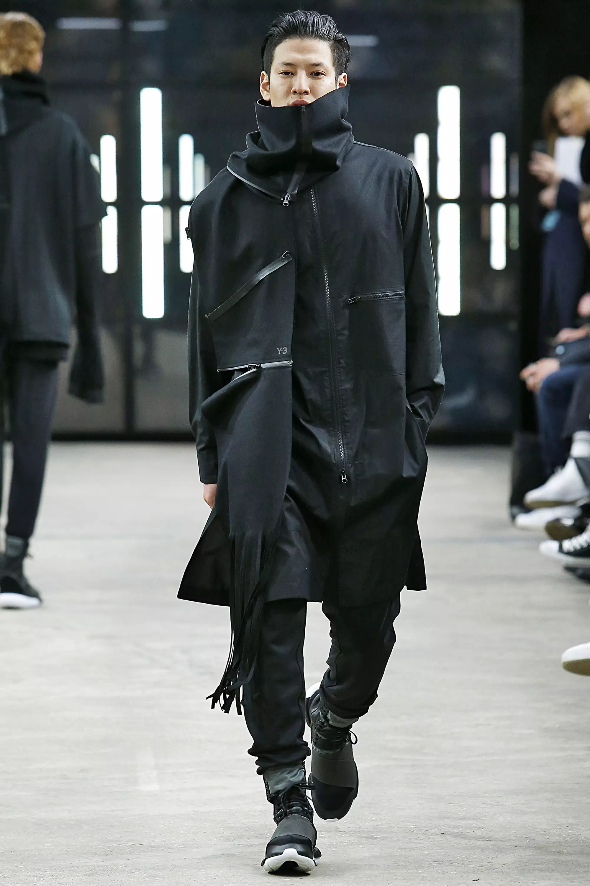 Y3 Paris Menswear Fall Winter 2016 Enero 2016