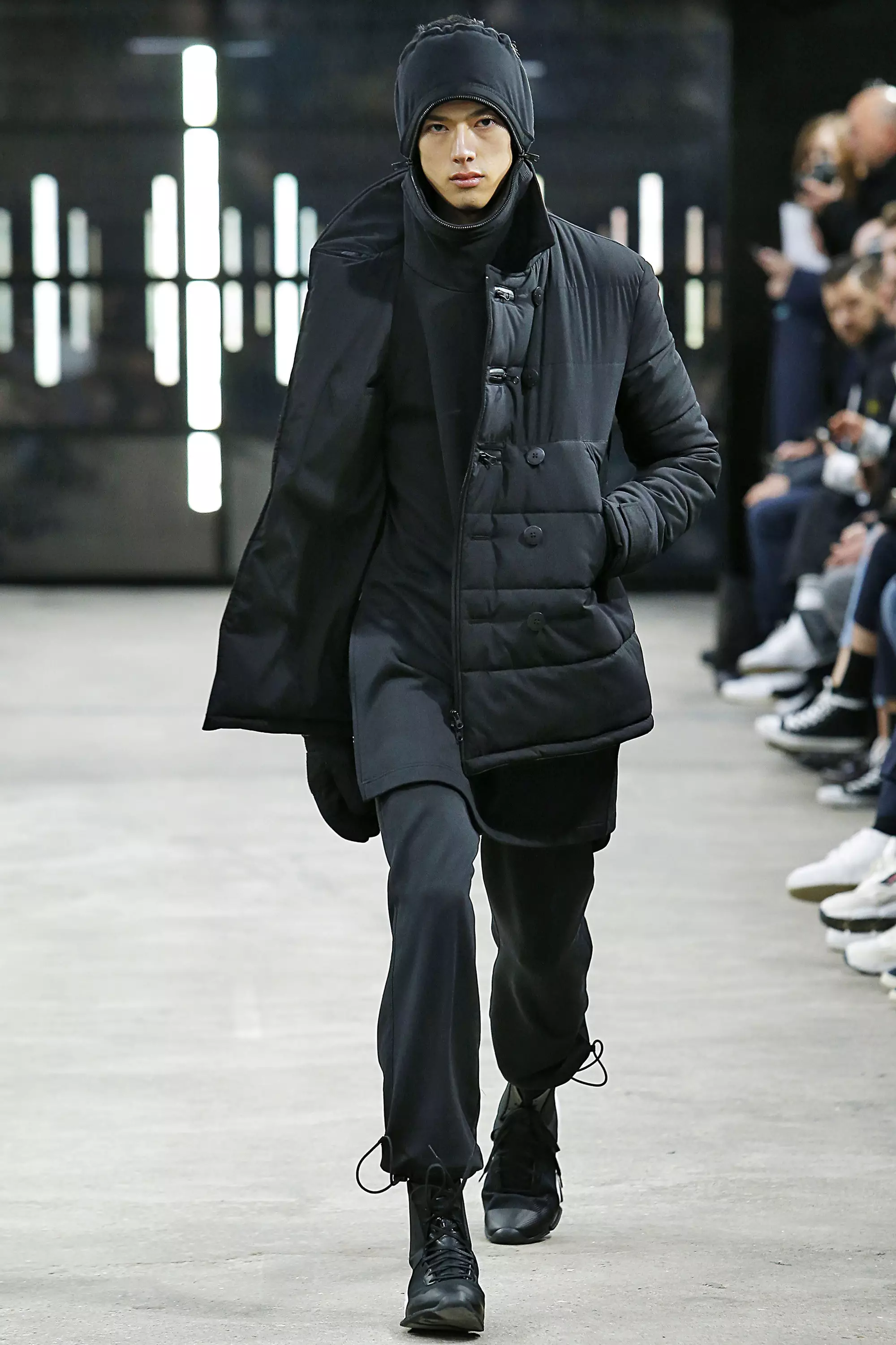 Y3 Paris Menswear Fall Winter 2016 ဇန်နဝါရီ 2016