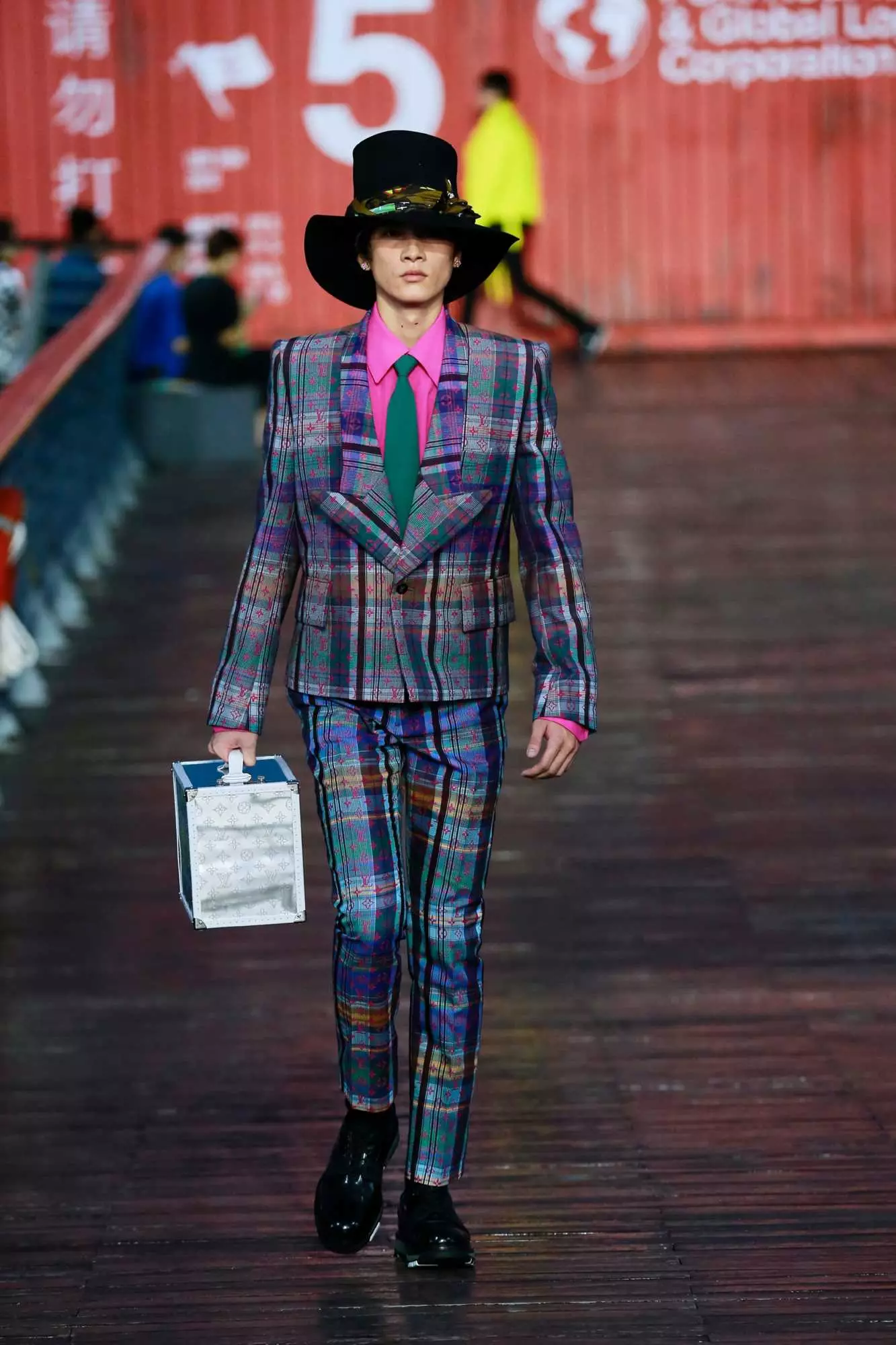 Louis Vuitton Menswear Spring / Summer 2021 Shanghai 56792_22