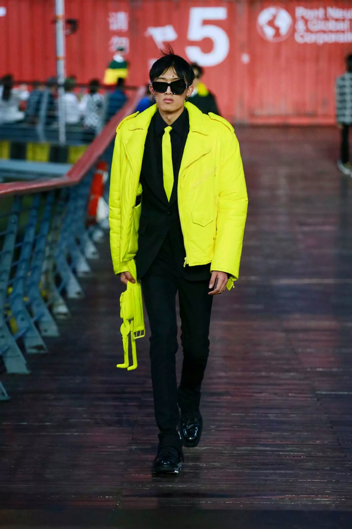 Louis Vuitton Menswear Spring/Chilimwe 2021 Shanghai 56792_25