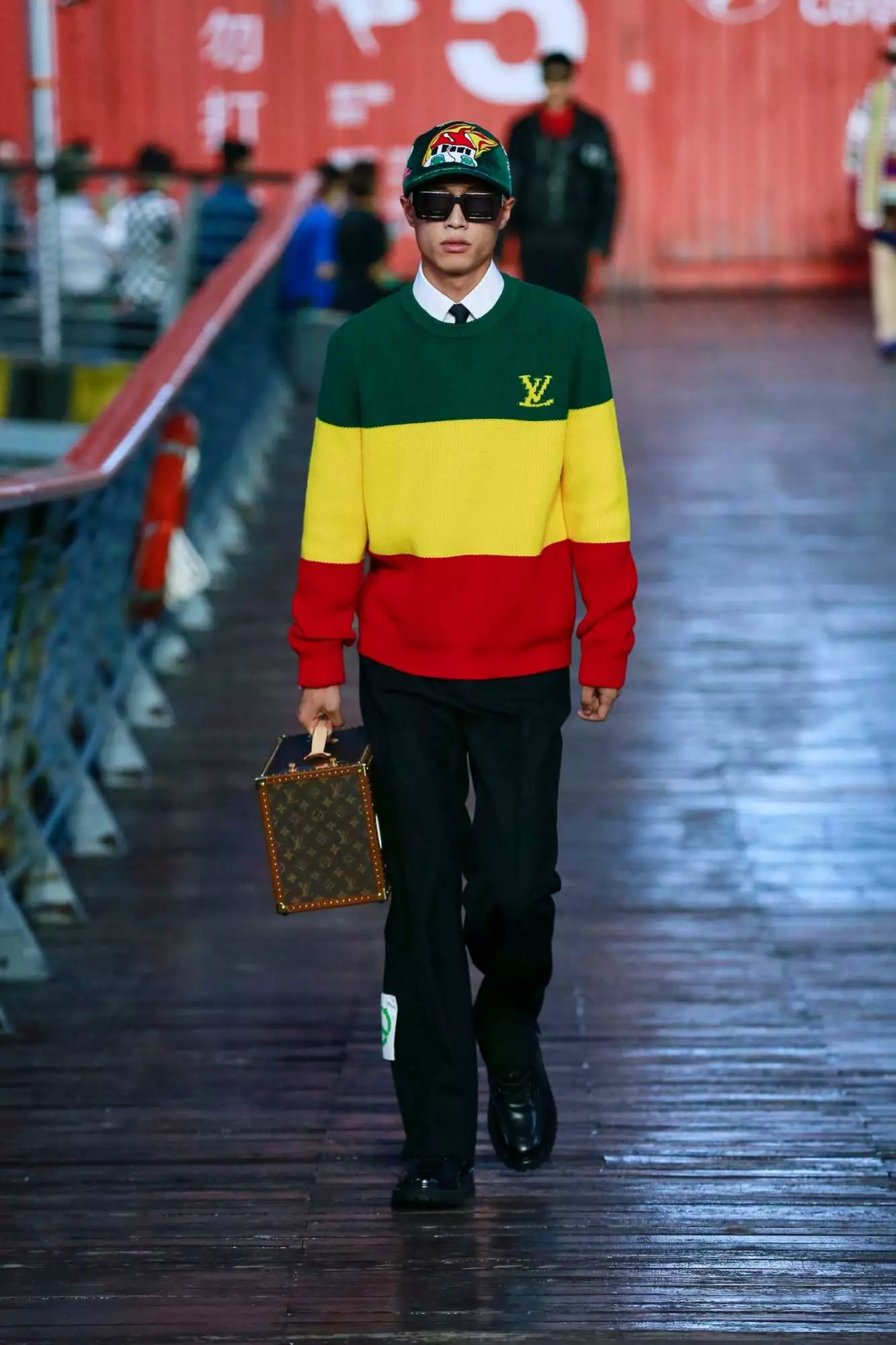 Louis Vuitton Menswear Spring / Summer 2021 Shanghai 56792_27