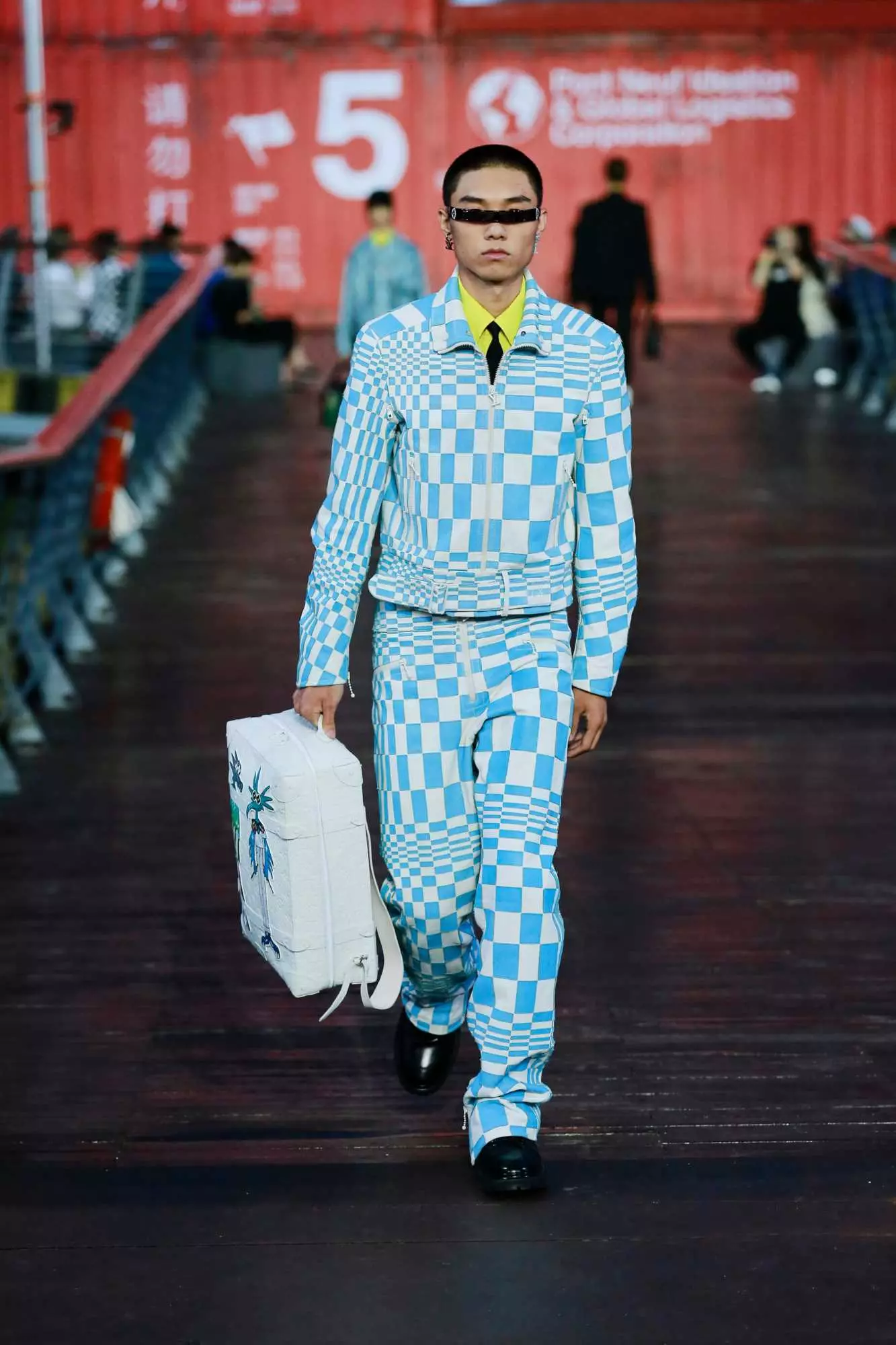 Louis Vuitton Menswear Spring/Summer 2021 Shanghai 56792_31