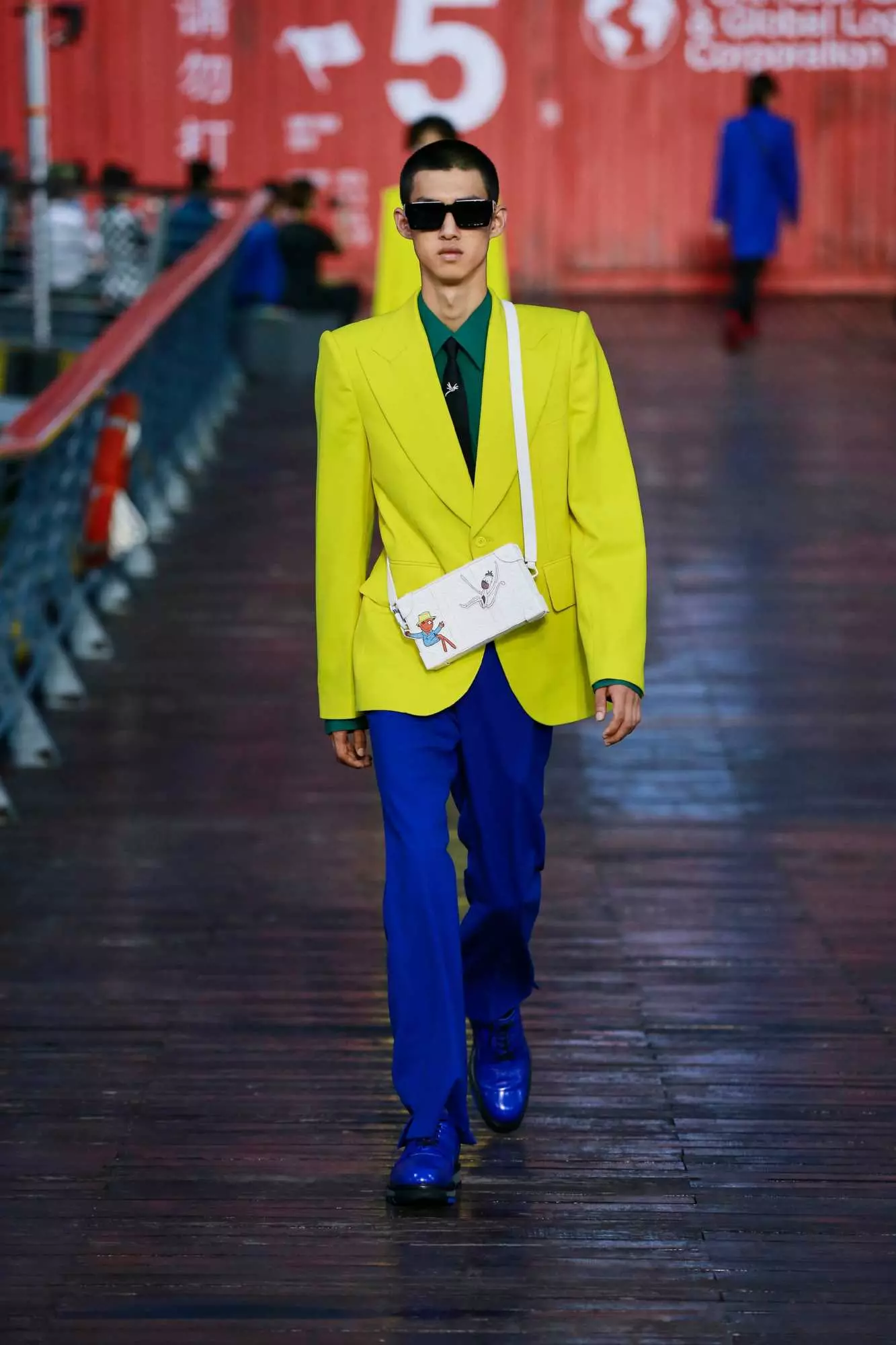 Louis Vuitton Menswear Spring / Summer 2021 Shanghai 56792_4