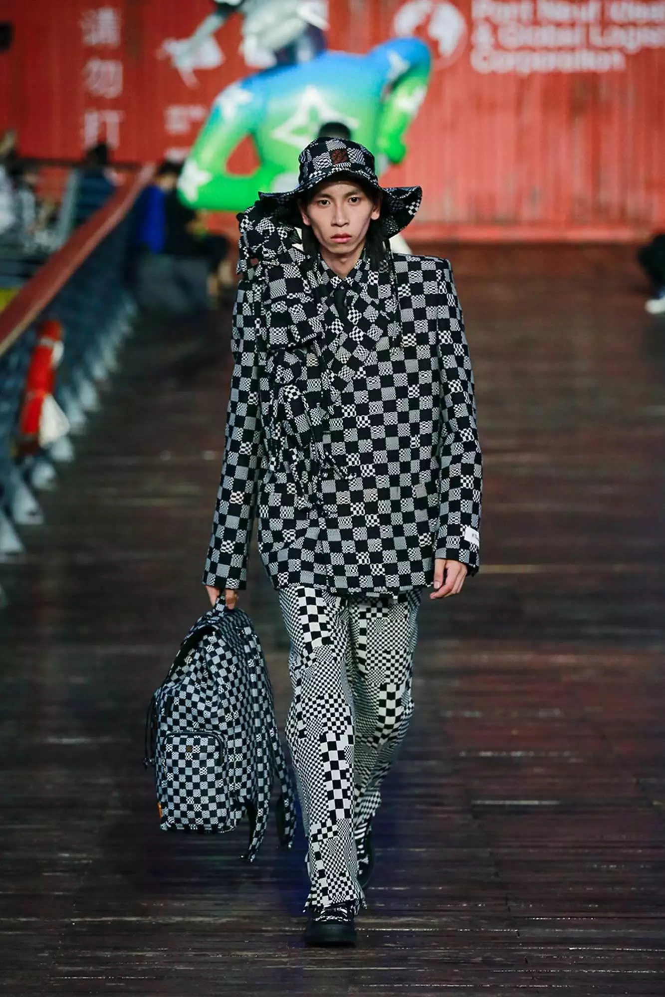 Louis Vuitton Menswear Spring/Chilimwe 2021 Shanghai 56792_57