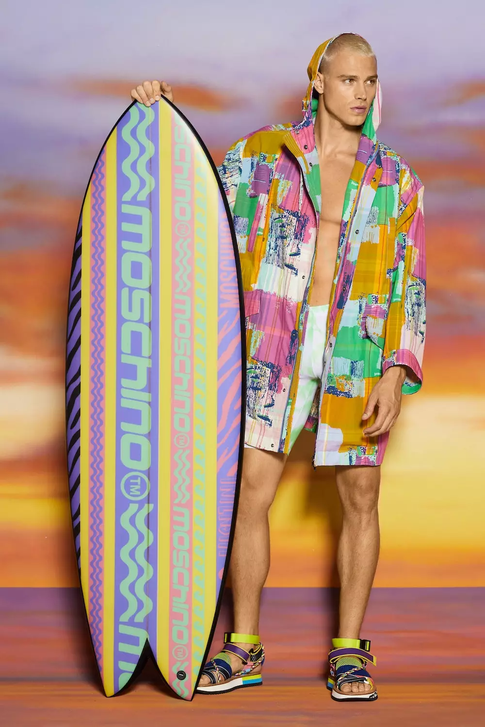 Colección Moschino Resort 2022 Menswear 5688_26