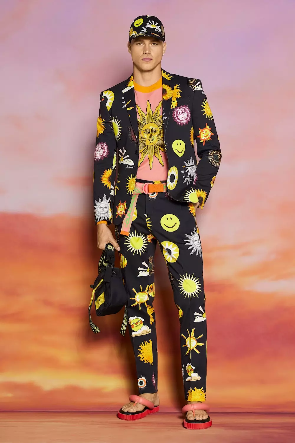 Moschino Resort 2022 herretøjskollektion