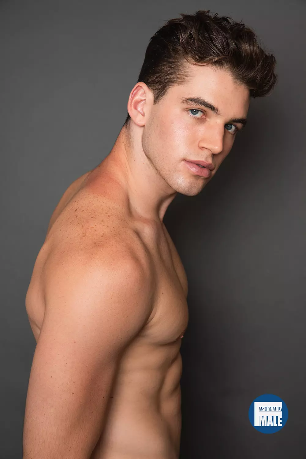 Grazas a David Anthony Agora coñecemos a modelo Noah Fearnley