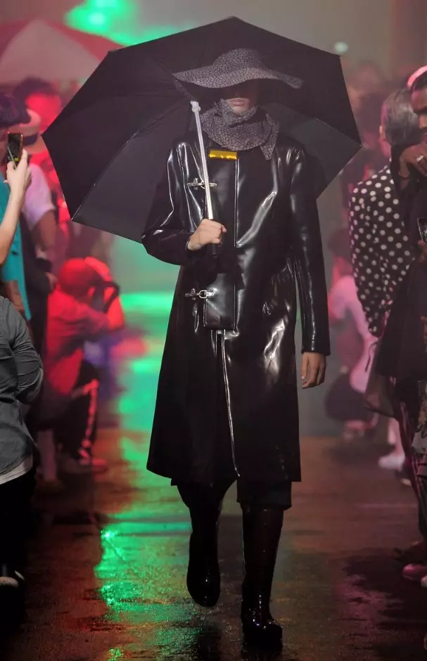 RAF SIMONS PÁNSKÉ OBLEČENÍ JARO LÉTO 2018 NEW YORK27