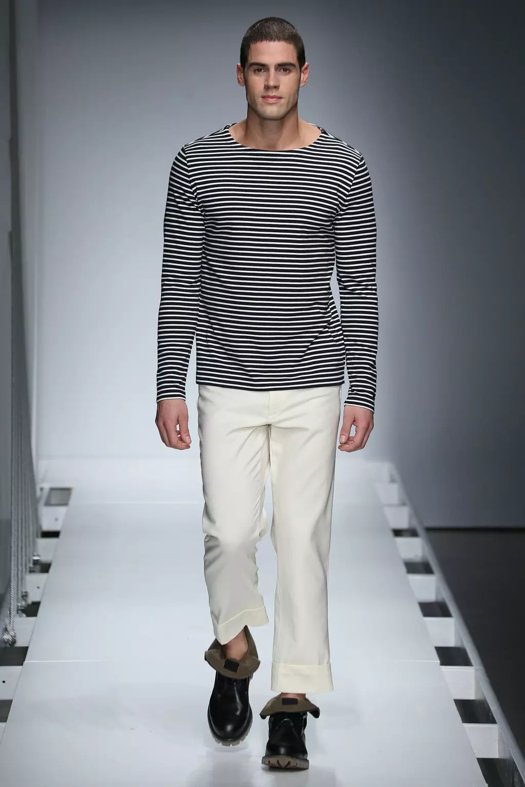 Awọn ọkunrin Nautica RTW Isubu 2016