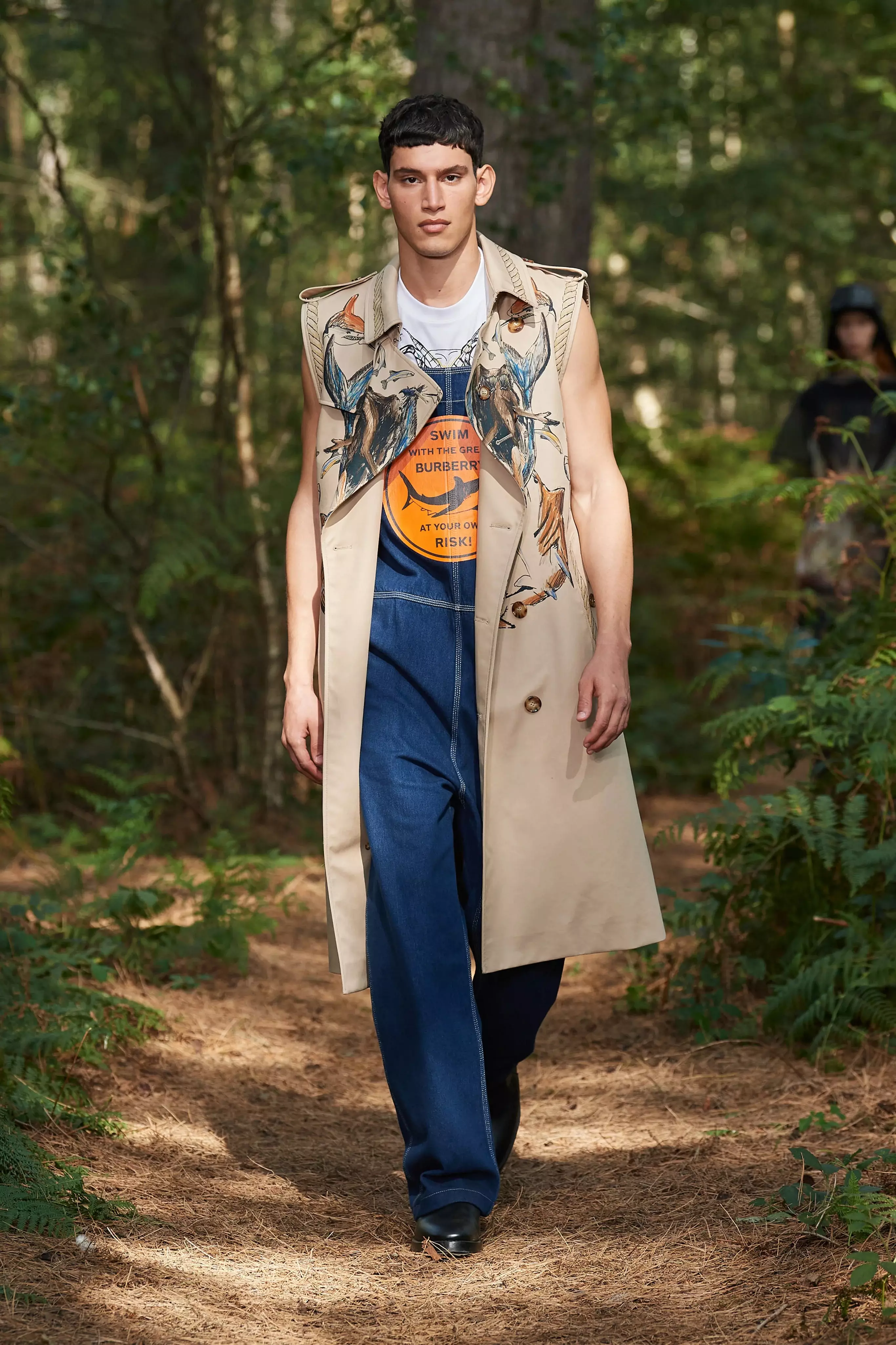 Burberry Spring 2021 Sẵn sàng để Mặc