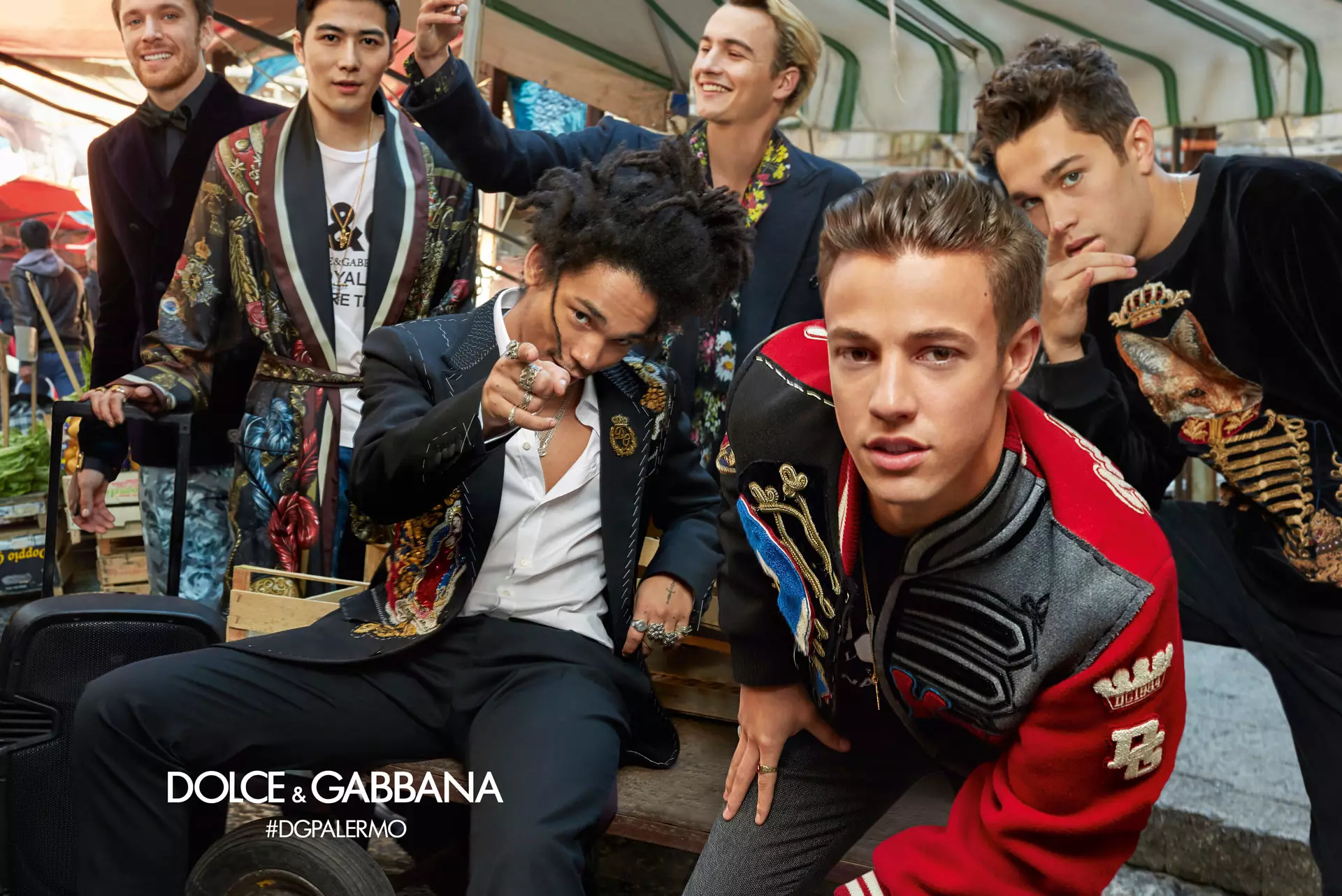 DOLCE һәм GABBANA AW17 CAMPAIGN1