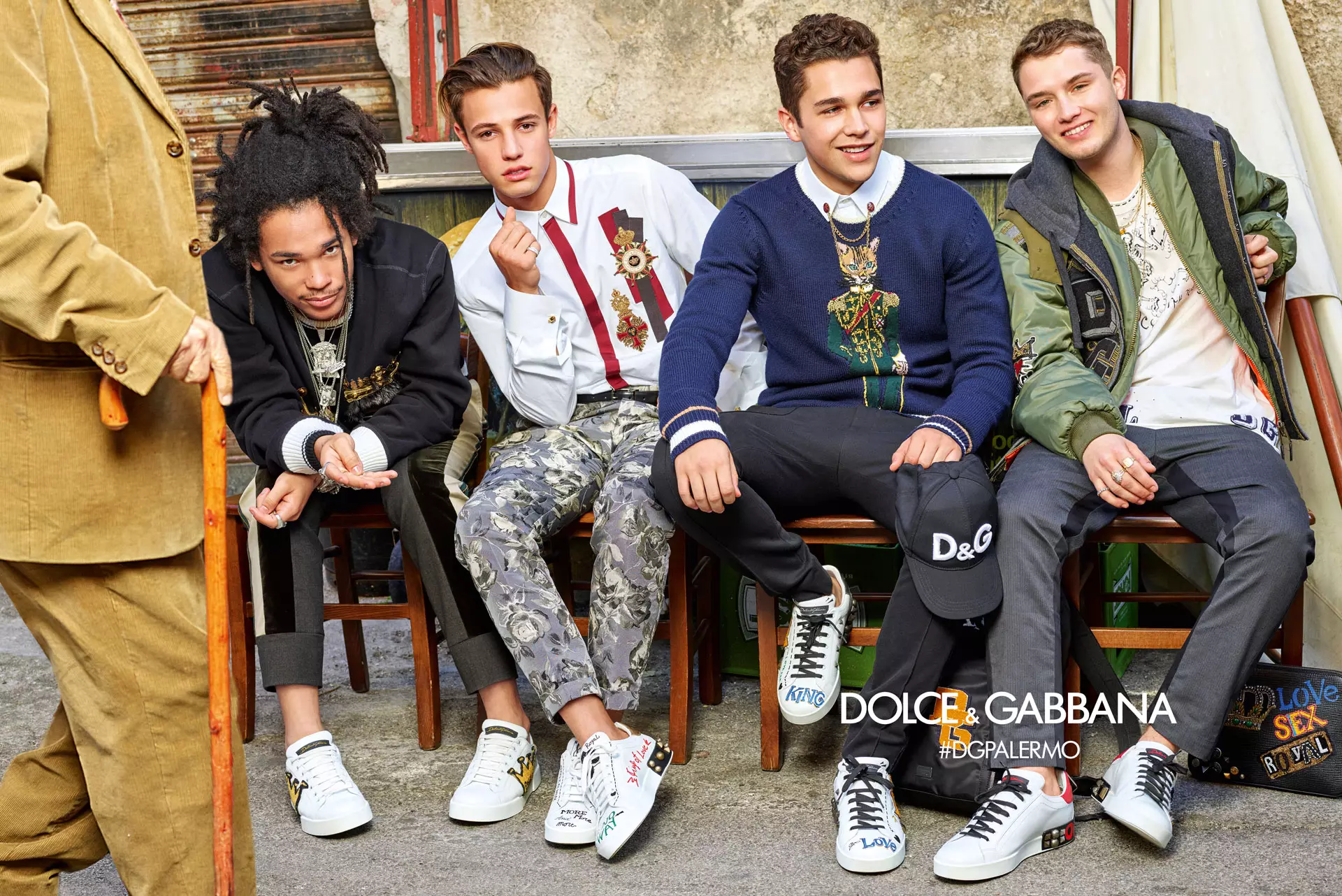 DOLCE AND GABBANA AW17 CAMPAIGN12