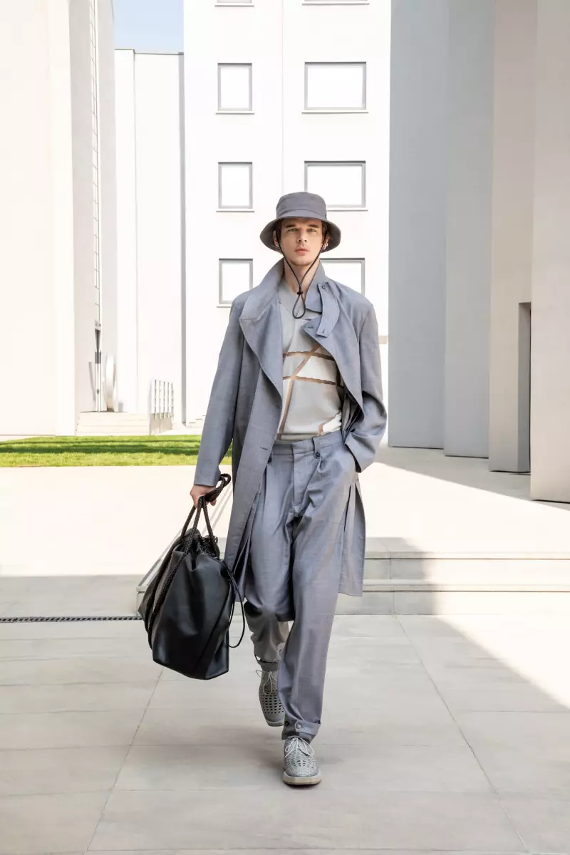 Milānas Emporio Armani 2021. gada pavasara vīriešu apģērbi 58285_16