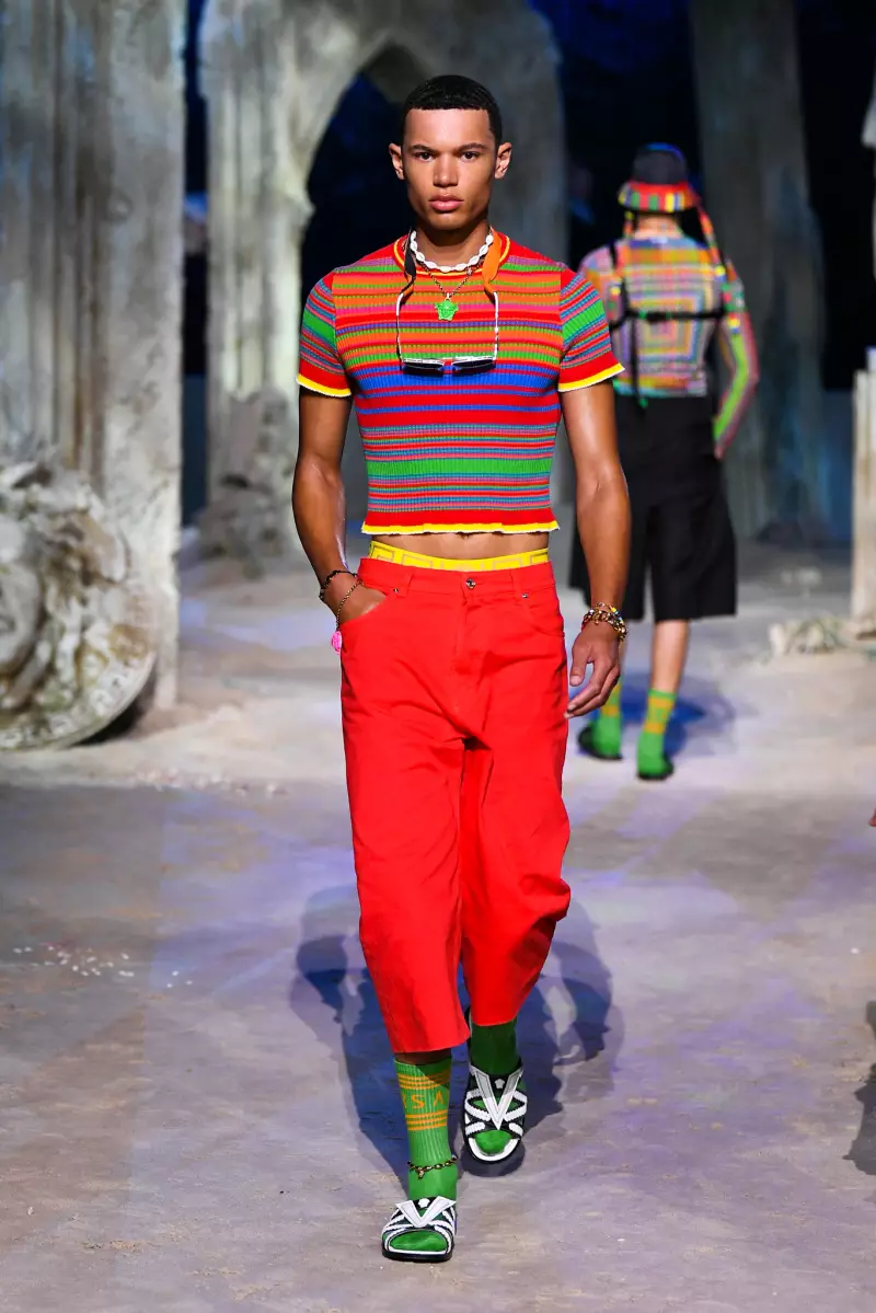 Versace Spring 2021 Kolleksje foar manlju en froulju Milaan 58419_14