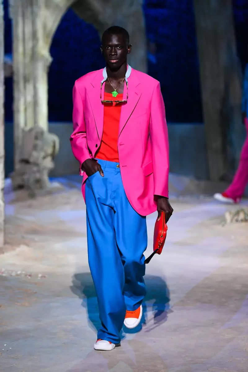 Versace Spring 2021 Kolleksje foar manlju en froulju Milaan 58419_15