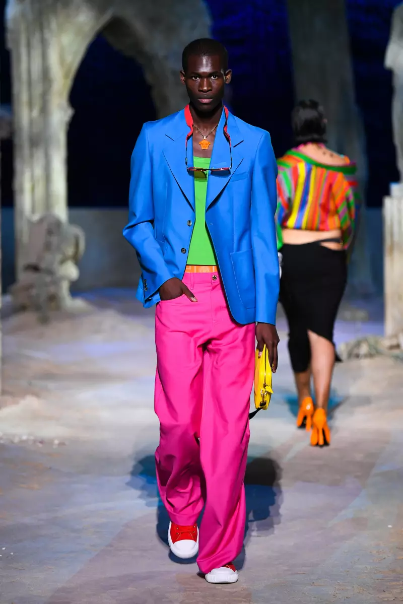 Versace Spring 2021 Kolleksje foar manlju en froulju Milaan 58419_16