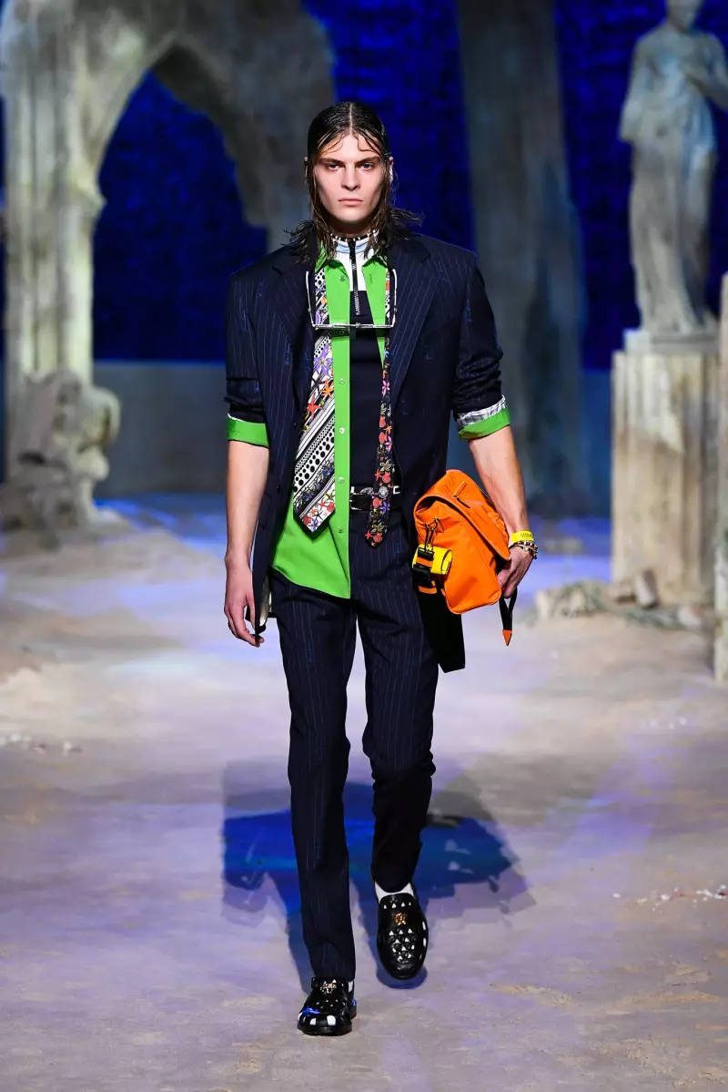 Versace Spring 2021 Kolleksje foar manlju en froulju Milaan 58419_2