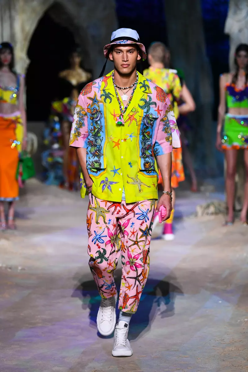 Versace Spring 2021 Kolleksje foar manlju en froulju Milaan 58419_29