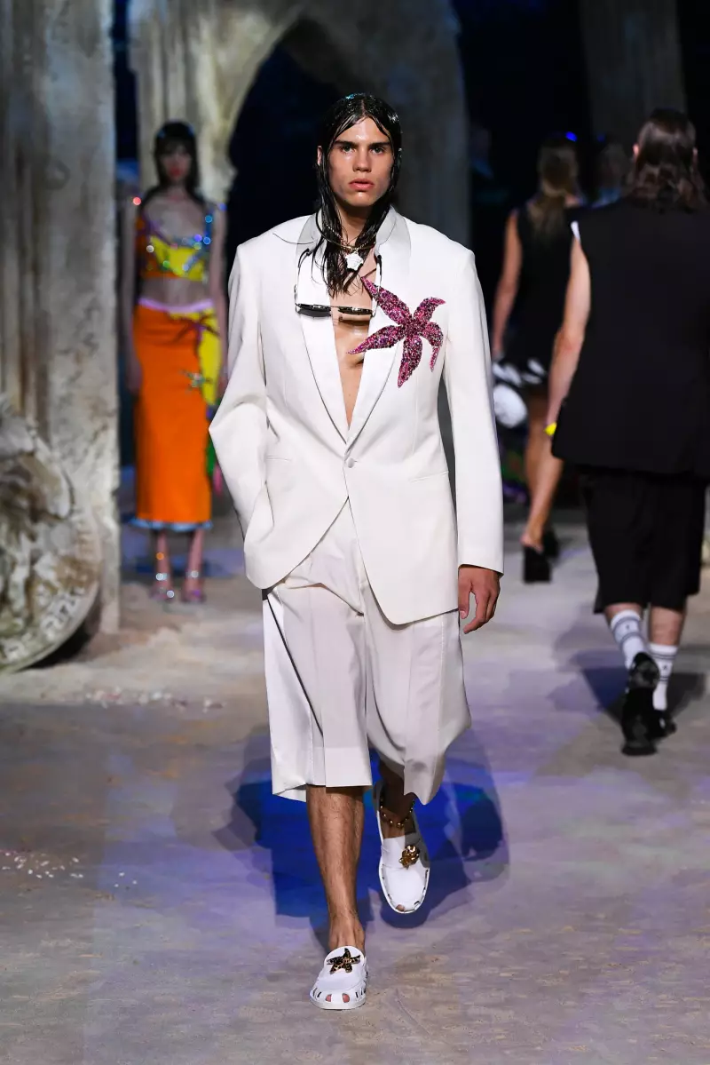 Versace Spring 2021 Kolleksje foar manlju en froulju Milaan 58419_36