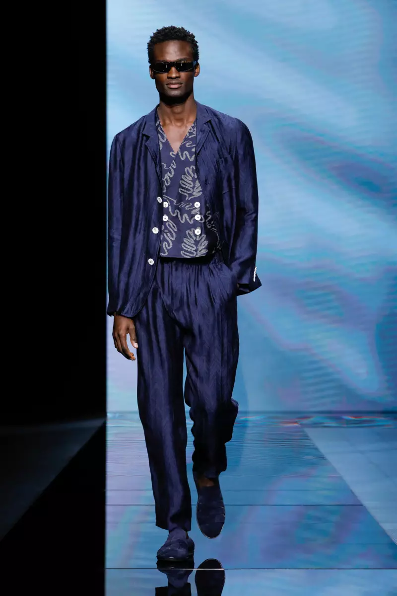 Giorgio Armani Ṣetan Lati Wọ Orisun omi 2021 Milan 58509_38