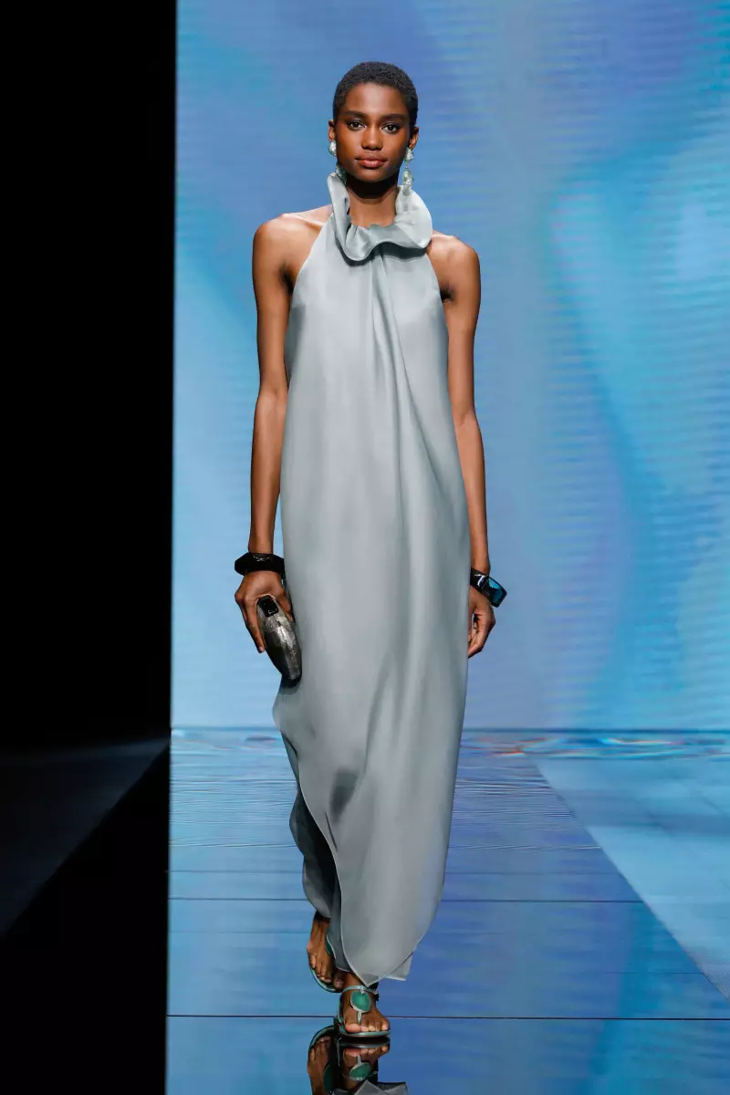 Giorgio Armani 2021 yil bahorida kiyishga tayyor Milan 58509_46